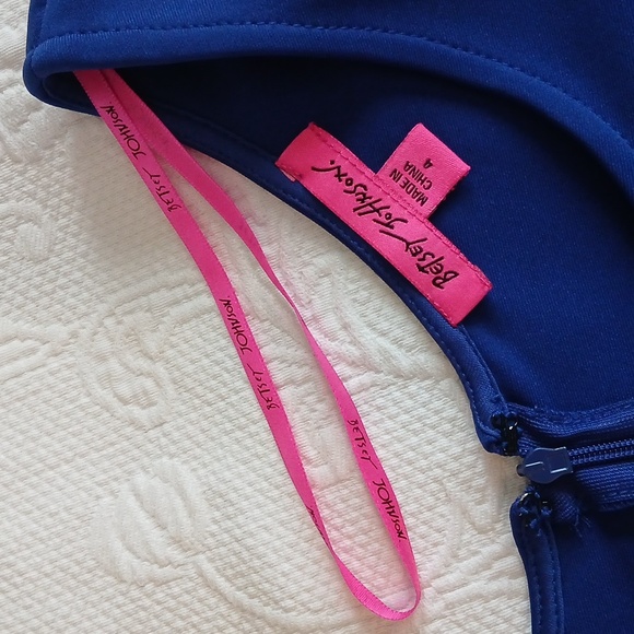 Betsey Johnson Classic Purplish-Blue 3/4 Sleeve Classic Style Dress Size 4 - Picture 9 of 10